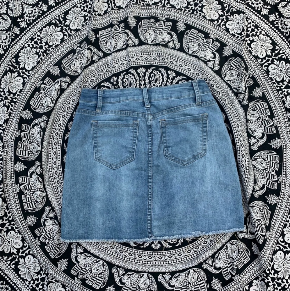 Hammer Jeans super cute jean skirt, size L - Picture 2 of 7